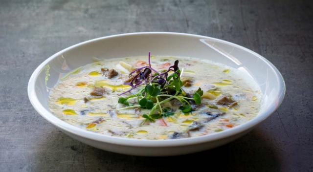 Putenragoutsuppe mit Estragon 